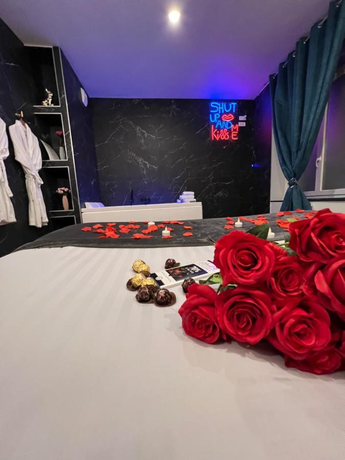 R.Suite Saint-Etienne  Buitenkant foto